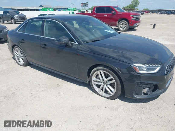 ✅ 2024 Audi A4 S line Premium Plus • VIN: WAUEAAF46RN006028 • Lot: 45383119. Wystawiony na IAAI z przebiegiem 46 332 mil. Bezpłatny archiwum sprzedaży aukcyjnych z USA i szczegółowy raport historii pojazdu na DreamBid. Zdjęcie 1.