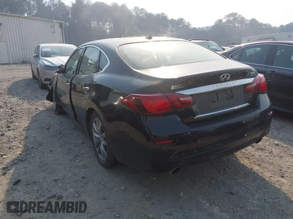 ✅ 2015 Infiniti Q70 • VIN: JN1BY1AP4FM540362 • Lot: 44452005. Wystawiony na IAAI z przebiegiem 111 759 mil. Bezpłatny archiwum sprzedaży aukcyjnych z USA i szczegółowy raport historii pojazdu na DreamBid. Zdjęcie 3.