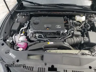 ✅ 2025 Lexus ES 300h F Sport • VIN: 58ADA1C18SU059371 • Lot: 46902435. Wystawiony na Copart z przebiegiem 6 108 mil. Bezpłatny archiwum sprzedaży aukcyjnych z USA i szczegółowy raport historii pojazdu na DreamBid. Zdjęcie 13.