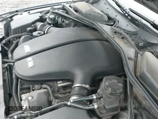 ✅ 2008 BMW 5 Series M5 • VIN: WBSNB93518CX08742 • Lot: 43300781. Wystawiony na IAAI z przebiegiem 118 017 mil. Bezpłatny archiwum sprzedaży aukcyjnych z USA i szczegółowy raport historii pojazdu na DreamBid. Zdjęcie 19.