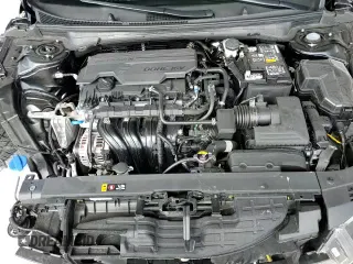 ✅ 2025 Kia K4 GT-Line • VIN: 3KPFW4DEXSE157910 • Lot: 89561105. Listed on Copart with 6,086 mi. Free auction sales archive from the USA and detailed vehicle history report at DreamBid. Image 14.