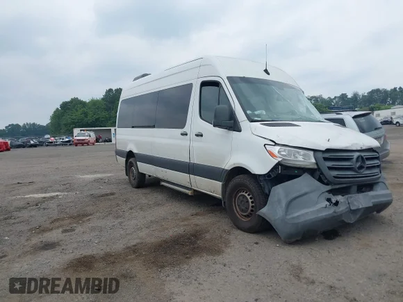 ✅ 2019 Mercedes-Benz Sprinter • VIN: WDZPF1ED5KT006876 • Лот: 42918570. Опубликован ранее на IAAI с пробегом 345 926 миль. Бесплатный доступ к архиву аукционных продаж из США и подробный отчёт об истории автомобиля на DreamBid. Изображение 1.