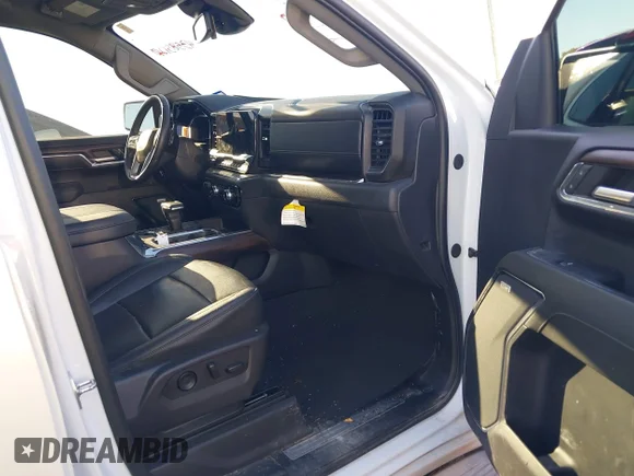✅ 2024 GMC Sierra 1500 SLT • VIN: 3GTUUDEL1RG223768 • Lot: 43585120. Wystawiony na IAAI z przebiegiem 32 151 mil. Bezpłatny archiwum sprzedaży aukcyjnych z USA i szczegółowy raport historii pojazdu na DreamBid. Zdjęcie 5.