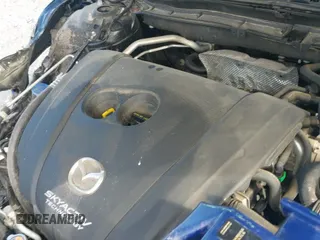 ✅ 2018 Mazda 3 Touring • VIN: 3MZBN1V39JM160070 • Lot: 43568789. Wystawiony na IAAI z przebiegiem 87 897 mil. Bezpłatny archiwum sprzedaży aukcyjnych z USA i szczegółowy raport historii pojazdu na DreamBid. Zdjęcie 19.