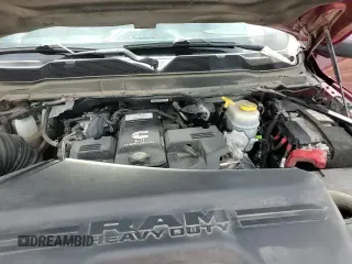 ✅ 2023 Ram 3500 • VIN: 3C63R3SL7PG552992 • Лот: 62774725. Опубликован ранее на Copart с пробегом 112 584 миль. Бесплатный доступ к архиву аукционных продаж из США и подробный отчёт об истории автомобиля на DreamBid. Изображение 13.