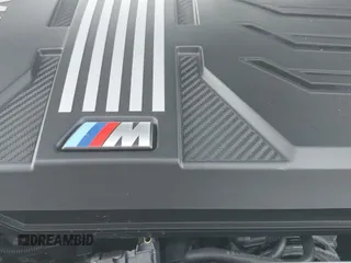 ✅ 2024 BMW X3 M • VIN: 5YM13EC07R9V73692 • Lot: 41944954. Wystawiony na IAAI z przebiegiem 5 224 mil. Bezpłatny archiwum sprzedaży aukcyjnych z USA i szczegółowy raport historii pojazdu na DreamBid. Zdjęcie 19.