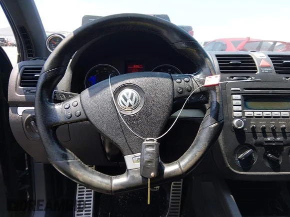 ✅ 2008 Volkswagen Golf GTI • VIN: WVWEV71K48W117489 • Lot: 45571857. Wystawiony na IAAI z przebiegiem 246 512 mil. Bezpłatny archiwum sprzedaży aukcyjnych z USA i szczegółowy raport historii pojazdu na DreamBid. Zdjęcie 11.