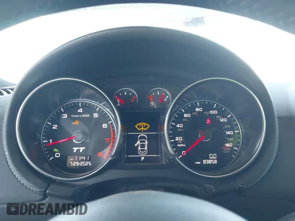 ✅ 2015 Audi TT 2.0T • VIN: TRUSFAFKXF1000800 • Лот: 42962665. Опубліковано раніше на IAAI з пробігом 83 858 миль. Безкоштовний доступ до архіву аукціонних продажів зі США та докладний звіт про історію автомобіля на DreamBid. Зображення 7.