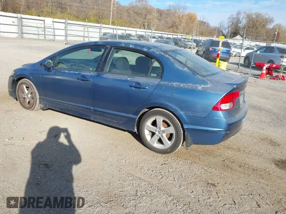 ✅ 2009 Honda Civic LX-S • VIN: 2HGFA16639H504531 • Lot: 43713341. Wystawiony na IAAI z przebiegiem 91 193 mil. Bezpłatny archiwum sprzedaży aukcyjnych z USA i szczegółowy raport historii pojazdu na DreamBid. Zdjęcie 3.