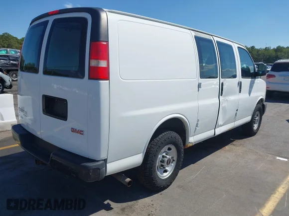 ✅ 2012 GMC Savana Cargo • VIN: 1GTW7FCA3C1193806 • Лот: 43257315. Опубліковано раніше на IAAI з пробігом 145 011 миль. Безкоштовний доступ до архіву аукціонних продажів зі США та докладний звіт про історію автомобіля на DreamBid. Зображення 4.