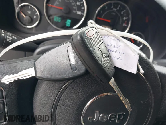 ✅ 2018 Jeep Wrangler Sahara • VIN: 1C4AJWBG1JL809098 • Lot: 42875034. Wystawiony na IAAI z przebiegiem 24 297 mil. Bezpłatny archiwum sprzedaży aukcyjnych z USA i szczegółowy raport historii pojazdu na DreamBid. Zdjęcie 11.