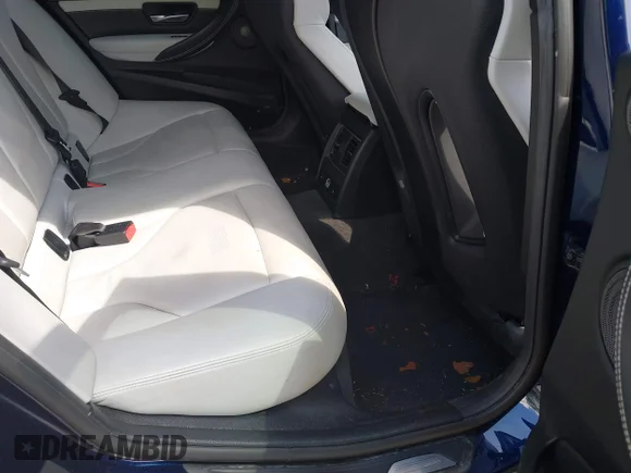 ✅ 2018 BMW M3 • VIN: WBS8M9C57J5K98465 • Lot: 41918104. Wystawiony na IAAI z przebiegiem 44 100 mil. Bezpłatny archiwum sprzedaży aukcyjnych z USA i szczegółowy raport historii pojazdu na DreamBid. Zdjęcie 8.