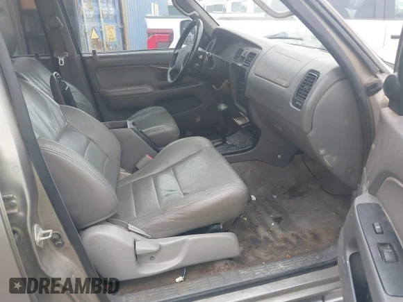 ✅ 2001 Toyota 4Runner SR5 • VIN: JT3GN86R610188713 • Лот: 45282171. Опубліковано раніше на IAAI з пробігом 378 143 миль. Безкоштовний доступ до архіву аукціонних продажів зі США та докладний звіт про історію автомобіля на DreamBid. Зображення 5.