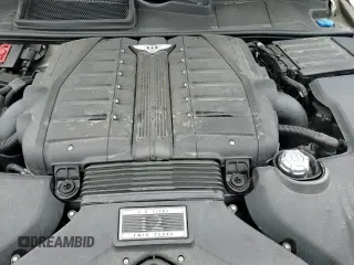 ✅ 2018 Bentley Bentayga Signature • VIN: SJAAC2ZV2JC017454 • Лот: 58329085. Опубликован ранее на Copart с пробегом 76 318 миль. Бесплатный доступ к архиву аукционных продаж из США и подробный отчёт об истории автомобиля на DreamBid. Изображение 15.