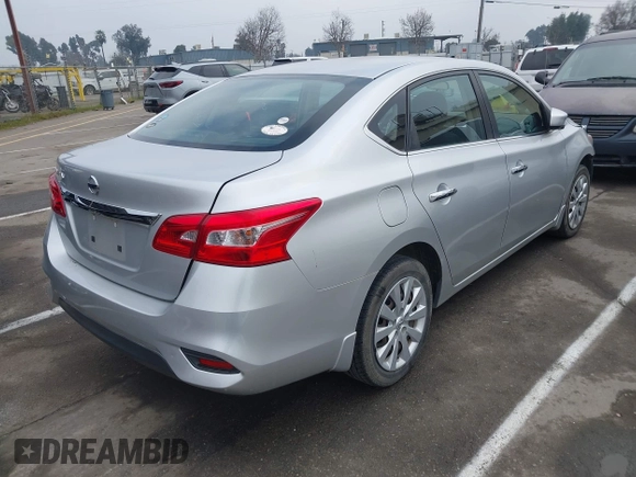 ✅ 2017 Nissan Sentra SR • VIN: 3N1AB7AP0HY224151 • Lot: 44285289. Wystawiony na IAAI z przebiegiem 56 526 mil. Bezpłatny archiwum sprzedaży aukcyjnych z USA i szczegółowy raport historii pojazdu na DreamBid. Zdjęcie 4.