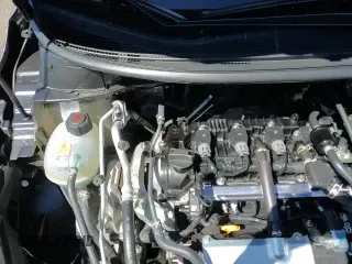 ✅ 2024 Nissan Versa SR • VIN: 3N1CN8FVXRL920687 • Лот: 63278795. Опубликован ранее на Copart с пробегом 5 258 миль. Бесплатный доступ к архиву аукционных продаж из США и подробный отчёт об истории автомобиля на DreamBid. Изображение 15.