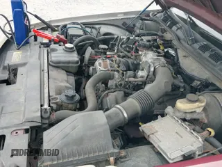 ✅ 2008 Ford Police Interceptor • VIN: 2FAFP71V18X152770 • Lot: 42501613. Wystawiony na IAAI z przebiegiem 194 153 mil. Bezpłatny archiwum sprzedaży aukcyjnych z USA i szczegółowy raport historii pojazdu na DreamBid. Zdjęcie 19.