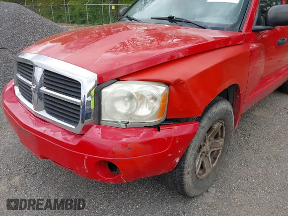 ✅ 2005 Dodge Dakota • VIN: 1D3HW52NX5S179562 • Lot: 45013007. Wystawiony na IAAI z przebiegiem 162 522 mil. Bezpłatny archiwum sprzedaży aukcyjnych z USA i szczegółowy raport historii pojazdu na DreamBid. Zdjęcie 6.