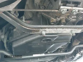 ✅ 2001 Porsche Boxster • VIN: WP0CA29811U621823 • Lot: 42742442. Wystawiony na IAAI z przebiegiem 74 478 mil. Bezpłatny archiwum sprzedaży aukcyjnych z USA i szczegółowy raport historii pojazdu na DreamBid. Zdjęcie 19.