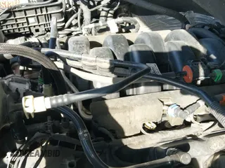 ✅ 2018 Ford F-150 XL • VIN: 1FTEW1C59JKE77615 • Lot: 43479995. Wystawiony na IAAI z przebiegiem 186 358 mil. Bezpłatny archiwum sprzedaży aukcyjnych z USA i szczegółowy raport historii pojazdu na DreamBid. Zdjęcie 19.