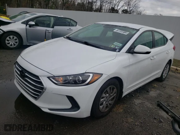 ✅ 2018 Hyundai Elantra SE • VIN: 5NPD74LF9JH321303 • Lot: 70855512. Wystawiony na Copart z przebiegiem 77 765 mil. Bezpłatny archiwum sprzedaży aukcyjnych z USA i szczegółowy raport historii pojazdu na DreamBid. Zdjęcie 1.
