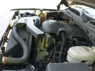 ✅ 2003 GMC Yukon SLT • VIN: 1GKEK13Z43J119950 • Lot: 42564593. Wystawiony na IAAI z przebiegiem 208 728 mil. Bezpłatny archiwum sprzedaży aukcyjnych z USA i szczegółowy raport historii pojazdu na DreamBid. Zdjęcie 19.