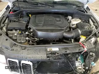 ✅ 2019 Jeep Grand Cherokee Limited • VIN: 1C4RJFBG2KC724484 • Лот: 57584155. Опубликован ранее на Copart с пробегом 109 464 миль. Бесплатный доступ к архиву аукционных продаж из США и подробный отчёт об истории автомобиля на DreamBid. Изображение 16.