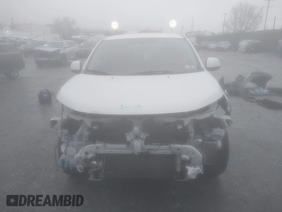 ✅ 2020 Mitsubishi Outlander ES • VIN: JA4AP3AU1LU017920 • Lot: 43825823. Wystawiony na IAAI z przebiegiem 115 886 mil. Bezpłatny archiwum sprzedaży aukcyjnych z USA i szczegółowy raport historii pojazdu na DreamBid. Zdjęcie 12.