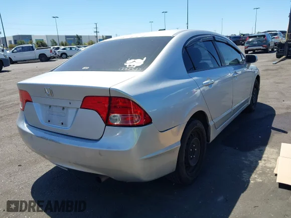 ✅ 2007 Honda Civic LX • VIN: 2HGFA16537H302051 • Lot: 44773963. Wystawiony na IAAI z przebiegiem 219 674 mil. Bezpłatny archiwum sprzedaży aukcyjnych z USA i szczegółowy raport historii pojazdu na DreamBid. Zdjęcie 4.