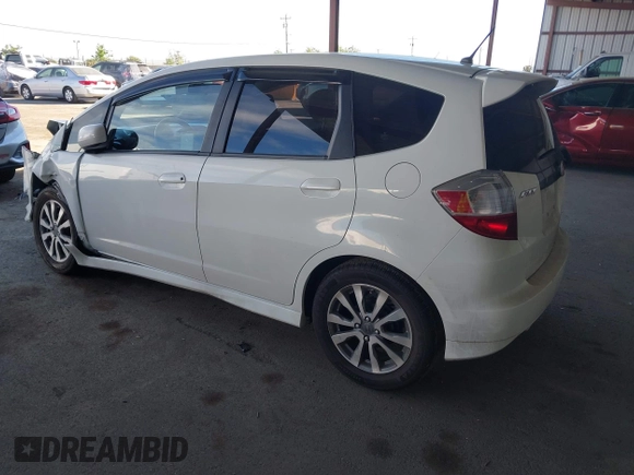 ✅ 2013 Honda Fit Sport • VIN: JHMGE8H5XDC065911 • Lot: 44660896. Wystawiony na IAAI z przebiegiem 140 145 mil. Bezpłatny archiwum sprzedaży aukcyjnych z USA i szczegółowy raport historii pojazdu na DreamBid. Zdjęcie 3.
