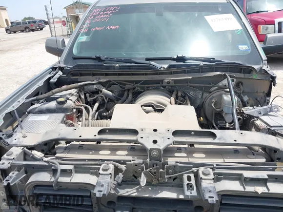 ✅ 2017 Chevrolet Silverado 1500 LT • VIN: 3GCUKREH8HG370540 • Lot: 42763496. Wystawiony na IAAI z przebiegiem 181 382 mil. Bezpłatny archiwum sprzedaży aukcyjnych z USA i szczegółowy raport historii pojazdu na DreamBid. Zdjęcie 10.