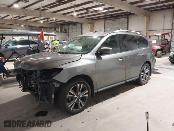 ✅ 2020 Nissan Pathfinder S • VIN: 5N1DR2AN5LC607684 • Lot: 43547591. Wystawiony na IAAI z przebiegiem 112 807 mil. Bezpłatny archiwum sprzedaży aukcyjnych z USA i szczegółowy raport historii pojazdu na DreamBid. Zdjęcie 18.