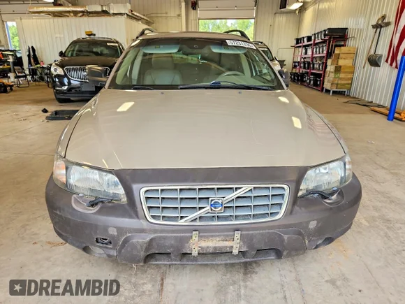 ✅ 2004 Volvo V70 XC Cross Country • VIN: YV1SZ59H841136424 • Лот: 57231336. Опубликован ранее на Copart с пробегом 145 334 миль. Бесплатный доступ к архиву аукционных продаж из США и подробный отчёт об истории автомобиля на DreamBid. Изображение 5.