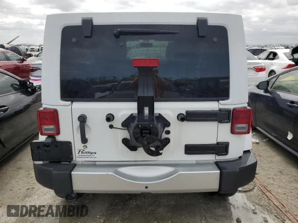 ✅ 2014 Jeep Wrangler Unlimited Sahara • VIN: 1C4BJWEG3EL165576 • Lot: 74359144. Wystawiony na Copart z przebiegiem 142 698 mil. Bezpłatny archiwum sprzedaży aukcyjnych z USA i szczegółowy raport historii pojazdu na DreamBid. Zdjęcie 6.