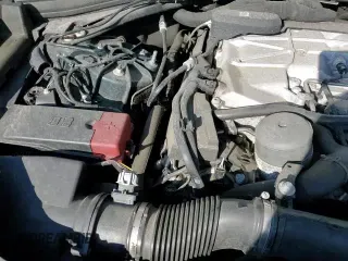 ✅ 2020 Land Rover Range Rover Velar SVAutobiography Dynamic Edition • VIN: SALYU2EE0LA296152 • Lot: 87899065. Wystawiony na Copart z przebiegiem 50 536 mil. Bezpłatny archiwum sprzedaży aukcyjnych z USA i szczegółowy raport historii pojazdu na DreamBid. Zdjęcie 15.