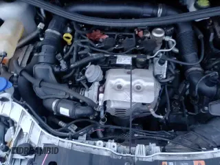 ✅ 2018 Ford Focus SE • VIN: 1FADP3FEXJL232032 • Lot: 94262555. Listed on Copart with 58,718 mi. Free auction sales archive from the USA and detailed vehicle history report at DreamBid. Image 14.