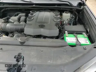 ✅ 2017 Toyota 4Runner SR5 Premium • VIN: JTEBU5JR5H5470767 • Lot: 54858865. Wystawiony na Copart z przebiegiem 98 224 mil. Bezpłatny archiwum sprzedaży aukcyjnych z USA i szczegółowy raport historii pojazdu na DreamBid. Zdjęcie 14.