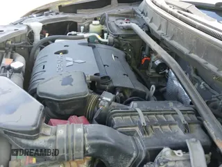 ✅ 2011 Mitsubishi Outlander SE • VIN: JA4AS3AW0BU032083 • Lot: 42257699. Listed on IAAI with 160,038 mi. Free auction sales archive from the USA and detailed vehicle history report at DreamBid. Image 20.