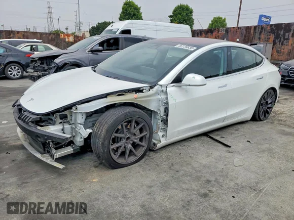 ✅ 2018 Tesla Model 3 Long Range Battery • VIN: 5YJ3E1EA6JF007477 • Lot: 56128836. Wystawiony na Copart z przebiegiem 90 637 mil. Bezpłatny archiwum sprzedaży aukcyjnych z USA i szczegółowy raport historii pojazdu na DreamBid. Zdjęcie 1.