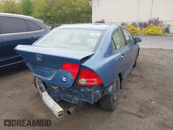 ✅ 2007 Honda Civic LX • VIN: 1HGFA15557L130402 • Lot: 45009933. Wystawiony na IAAI z przebiegiem 195 140 mil. Bezpłatny archiwum sprzedaży aukcyjnych z USA i szczegółowy raport historii pojazdu na DreamBid. Zdjęcie 4.