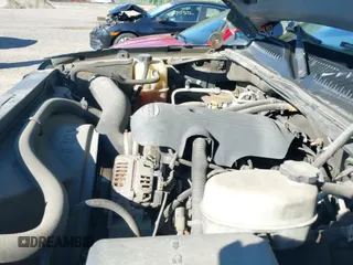 ✅ 2007 Chevrolet Silverado 2500HD Work Truck • VIN: 1GCHK29U97E116177 • Lot: 43043073. Wystawiony na IAAI z przebiegiem 191 150 mil. Bezpłatny archiwum sprzedaży aukcyjnych z USA i szczegółowy raport historii pojazdu na DreamBid. Zdjęcie 21.