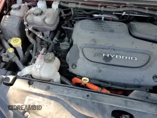 ✅ 2018 Chrysler Pacifica Hybrid Limited • VIN: 2C4RC1N71JR339786 • Lot: 68791315. Listed on Copart with 123,416 mi. Free auction sales archive from the USA and detailed vehicle history report at DreamBid. Image 14.