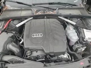 ✅ 2023 Audi A4 Premium • VIN: WAUABAF45PA027940 • Lot: 68724045. Wystawiony na Copart z przebiegiem 5 448 mil. Bezpłatny archiwum sprzedaży aukcyjnych z USA i szczegółowy raport historii pojazdu na DreamBid. Zdjęcie 13.