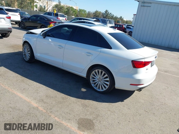 ✅ 2016 Audi A3 Premium • VIN: WAUB8GFF0G1083792 • Lot: 44596557. Wystawiony na IAAI z przebiegiem 113 308 mil. Bezpłatny archiwum sprzedaży aukcyjnych z USA i szczegółowy raport historii pojazdu na DreamBid. Zdjęcie 3.