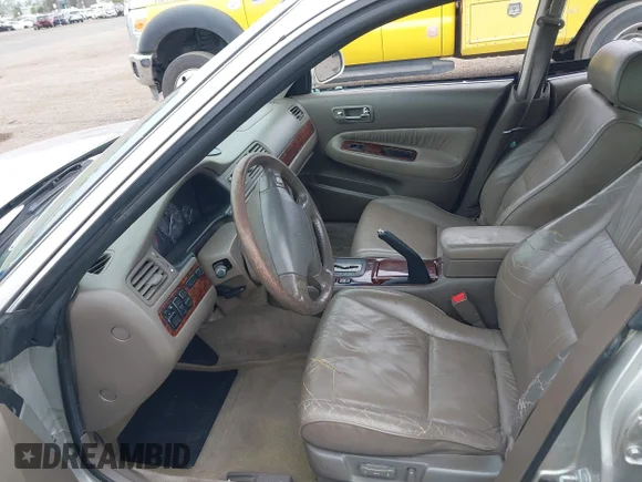 ✅ 1998 Acura TL • VIN: JH4UA3647WC005812 • Lot: 42045013. Wystawiony na IAAI z przebiegiem 169 584 mil. Bezpłatny archiwum sprzedaży aukcyjnych z USA i szczegółowy raport historii pojazdu na DreamBid. Zdjęcie 5.