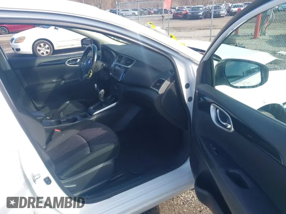 ✅ 2019 Nissan Sentra SV • VIN: 3N1AB7AP6KY383487 • Lot: 44648665. Wystawiony na IAAI z przebiegiem 80 683 mil. Bezpłatny archiwum sprzedaży aukcyjnych z USA i szczegółowy raport historii pojazdu na DreamBid. Zdjęcie 5.