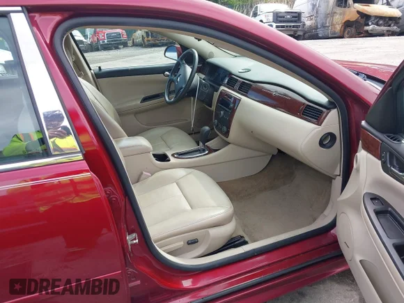 ✅ 2009 Chevrolet Impala LT • VIN: 2G1WT57K391110136 • Lot: 45222242. Wystawiony na IAAI z przebiegiem 129 516 mil. Bezpłatny archiwum sprzedaży aukcyjnych z USA i szczegółowy raport historii pojazdu na DreamBid. Zdjęcie 5.