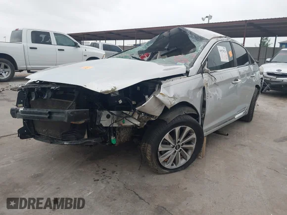 ✅ 2015 Hyundai Sonata Limited • VIN: 5NPE34AF3FH098153 • Lot: 44953024. Wystawiony na IAAI z przebiegiem 151 003 mil. Bezpłatny archiwum sprzedaży aukcyjnych z USA i szczegółowy raport historii pojazdu na DreamBid. Zdjęcie 2.