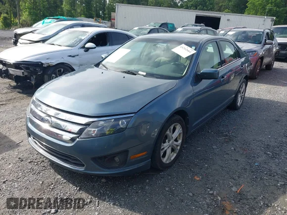 ✅ 2012 Ford Fusion SE • VIN: 3FAHP0HA1CR173922 • Lot: 45202661. Wystawiony na IAAI z przebiegiem 194 170 mil. Bezpłatny archiwum sprzedaży aukcyjnych z USA i szczegółowy raport historii pojazdu na DreamBid. Zdjęcie 2.