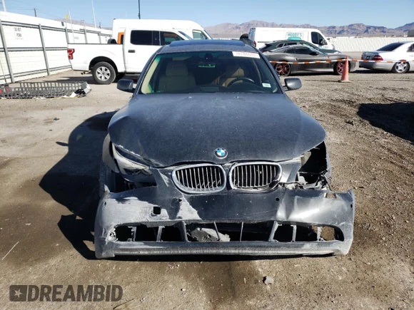 ✅ 2004 BMW 5 Series 545i • VIN: WBANB335X4B088488 • Lot: 70788635. Wystawiony na Copart z przebiegiem 190 761 mil. Bezpłatny archiwum sprzedaży aukcyjnych z USA i szczegółowy raport historii pojazdu na DreamBid. Zdjęcie 5.